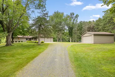 32050 Park Trail, Center City, MN 55012 - Photo 9
