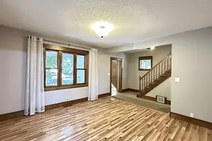 910 N 5th St, Montevideo, MN 56265 - Photo 11