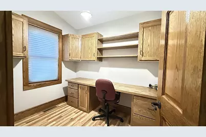 910 N 5th Street, Montevideo, MN 56265 - Photo 31