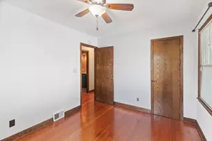 8542 3rd Ave S, Bloomington, MN 55420 - Photo 9
