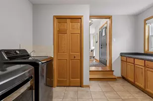 10362 Fox Run Rd, Woodbury, MN 55129 - Photo 23