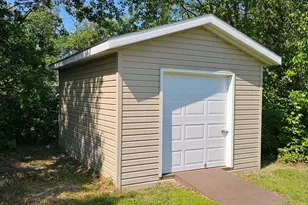 3318 Highland Dr NE, Bemidji, MN 56601 - Photo 9