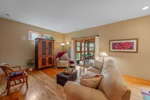 782 New Century Blvd S, Maplewood, MN 55119 - Photo 9