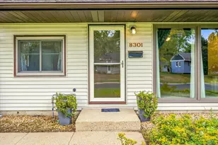 8301 Elliot Ave S, Bloomington, MN 55420 - Photo 43