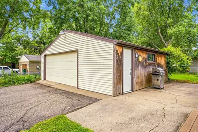8301 Elliot Avenue S, Bloomington, MN 55420 - Photo 37