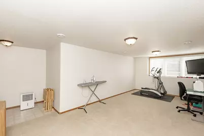 1206 47th Avenue N, Fargo, ND 58102 - Photo 43
