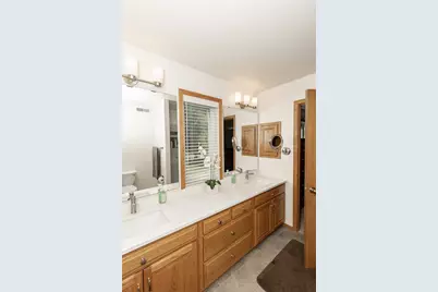 1206 47th Avenue N, Fargo, ND 58102 - Photo 27