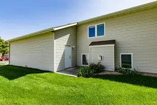 1206 47th Ave N, Fargo, ND 58102 - Photo 67