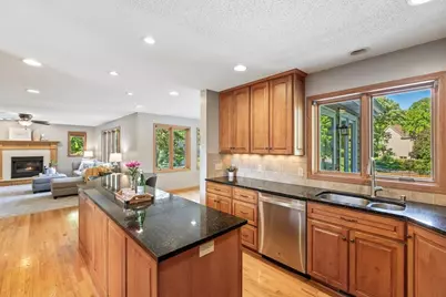 10954 Yukon Avenue S, Bloomington, MN 55438 - Photo 21