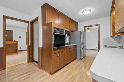 8209 Knox Avenue S, Bloomington, MN 55431 - Photo 15