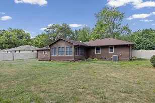 8209 Knox Ave S, Bloomington, MN 55431 - Photo 35