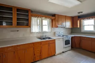 409 S 6th St, Montevideo, MN 56265 - Photo 17