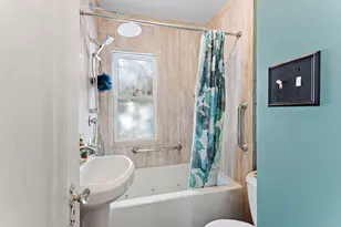 4252 Oakland Ave, Minneapolis, MN 55407 - Photo 9