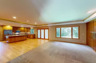 615 Trollwood Dr, Albert Lea, MN 56007 - Photo 3