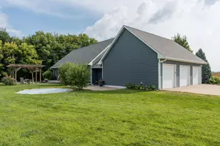 18500 510th Ave, Lake Crystal, MN 56055 - Photo 59