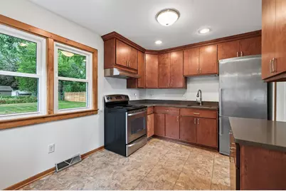 7936 Greenfield Avenue, Mounds View, MN 55112 - Photo 7