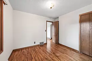 7936 Greenfield Ave, Mounds View, MN 55112 - Photo 13