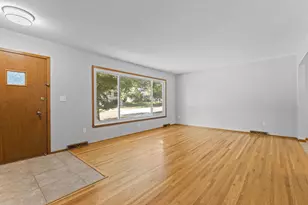 807 26th St NW, Rochester, MN 55901 - Photo 5