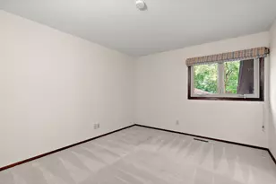 2101 Sheridan Hills Rd, Minnetonka, MN 55391 - Photo 25