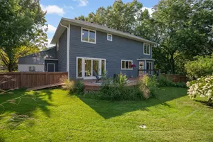 2260 Walnut Creek Dr W, Stillwater, MN 55082 - Photo 39