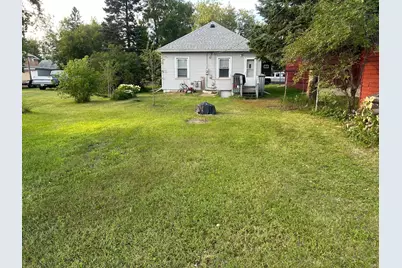 117 E Hibbing Avenue, Keewatin, MN 55753 - Photo 3