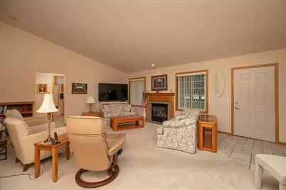 1895 Waterford Place SW, Rochester, MN 55902 - Photo 5
