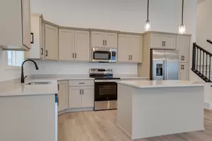 2516 38th Ave S, Moorhead, MN 56560 - Photo 11