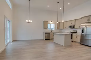 2516 38th Ave S, Moorhead, MN 56560 - Photo 9