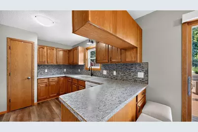 1028 W Elm Street, Lake City, MN 55041 - Photo 9