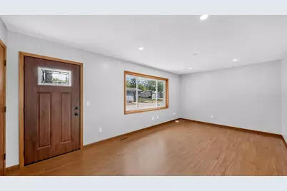 1028 W Elm Street, Lake City, MN 55041 - Photo 3