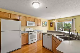 497 Pleasant Ln, Chaska, MN 55318 - Photo 9