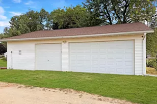 106 N Baldwin St, Ghent, MN 56239 - Photo 37