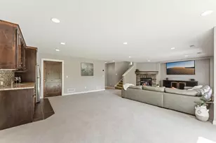 10 Crescent Ln, North Oaks, MN 55127 - Photo 45
