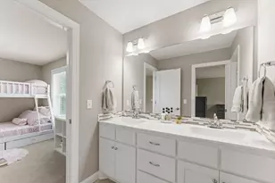 10 Crescent Ln, North Oaks, MN 55127 - Photo 37