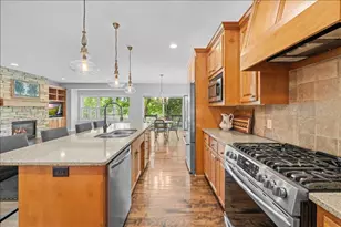 11605 Ivywood Trail, Woodbury, MN 55129 - Photo 15