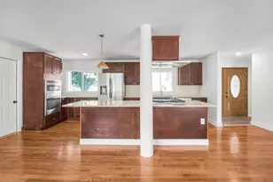 2958 Vanderbie St, Little Canada, MN 55117 - Photo 5