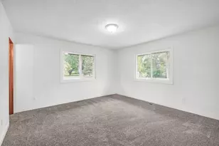 2958 Vanderbie St, Little Canada, MN 55117 - Photo 15