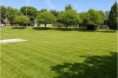 90 Forest Avenue N, Fargo, ND 58102 - Photo 5
