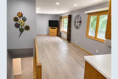 90 Forest Avenue N, Fargo, ND 58102 - Photo 7