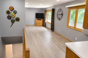90 Forest Ave N, Fargo, ND 58102 - Photo 7