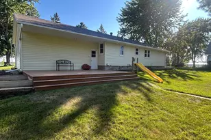 2425 East Ave, Worthington, MN 56187 - Photo 5