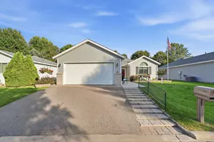 410 Fieldcrest Ln, Sartell, MN 56377 - Photo 3