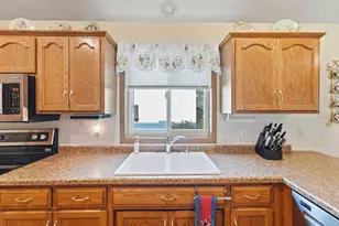 410 Fieldcrest Ln, Sartell, MN 56377 - Photo 9