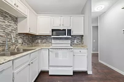 207 Shawnee Trail, Shakopee, MN 55379 - Photo 5