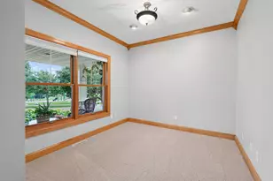 877 New Century Blvd S, Maplewood, MN 55119 - Photo 15