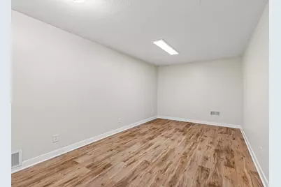877 New Century Boulevard S, Maplewood, MN 55119 - Photo 39