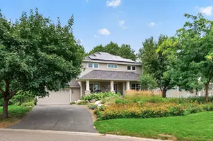 877 New Century Blvd S, Maplewood, MN 55119 - Photo 1