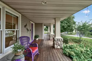 877 New Century Blvd S, Maplewood, MN 55119 - Photo 47