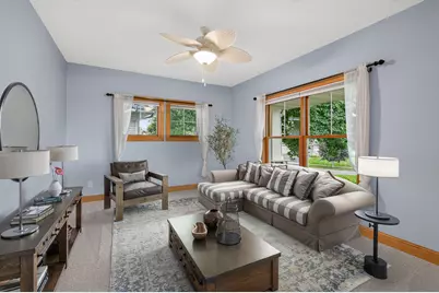 877 New Century Boulevard S, Maplewood, MN 55119 - Photo 11