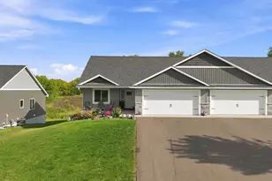 243 Cedar St, Baldwin, WI 54002 - Photo 9
